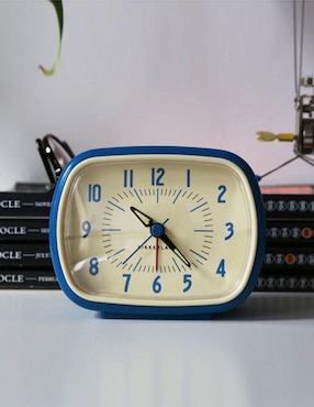 Reloj tipo Retro para Buró con Alarma Kikkerland