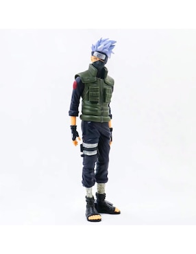 Figura Naruto Shippuden Itachi Uchiha Banpresto con luz y sonido