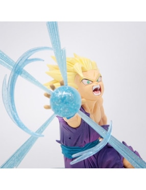 Figura Dragon Ball Z Gohan collectors Banpresto con luz y movimiento