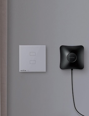 Control Remoto IR/RF con Adaptador AC BroadLink RM4Pro