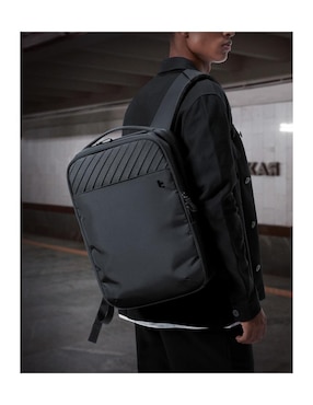 Mochila con portalaptop Tomtoc Voyage impermeable unisex